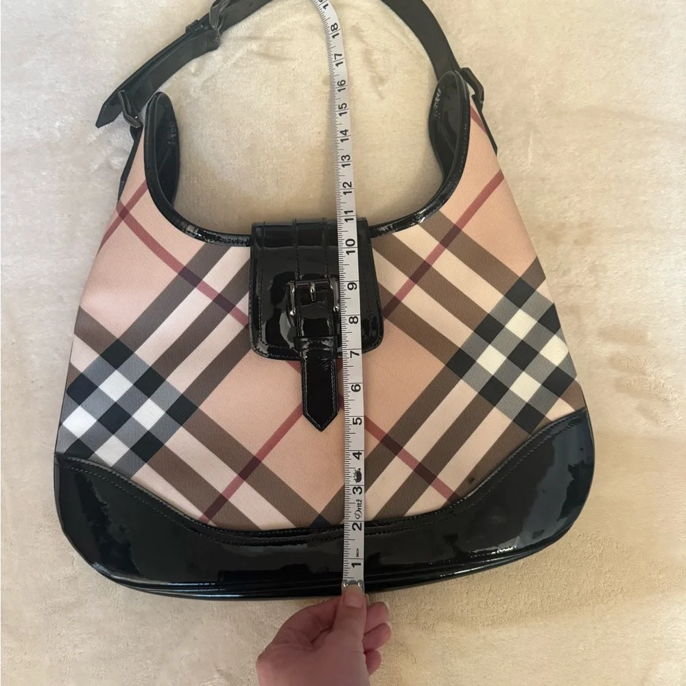 Burberry Nova Check Shoulder Bag - Picture 13 of 16